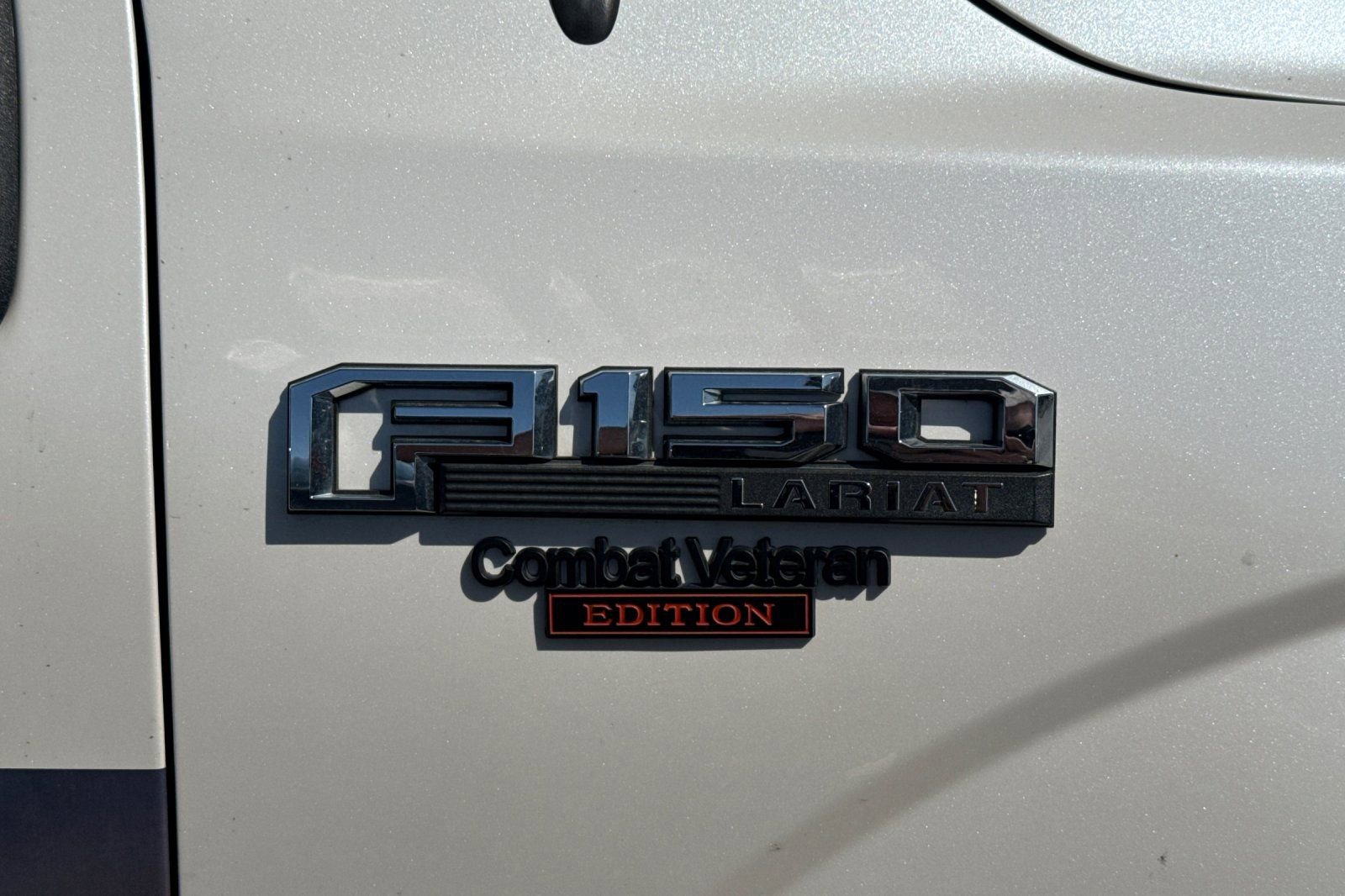 Used 2015 Ford F150 Lariat w/ Equipment Group 501A Mid AWD/4WD image 6