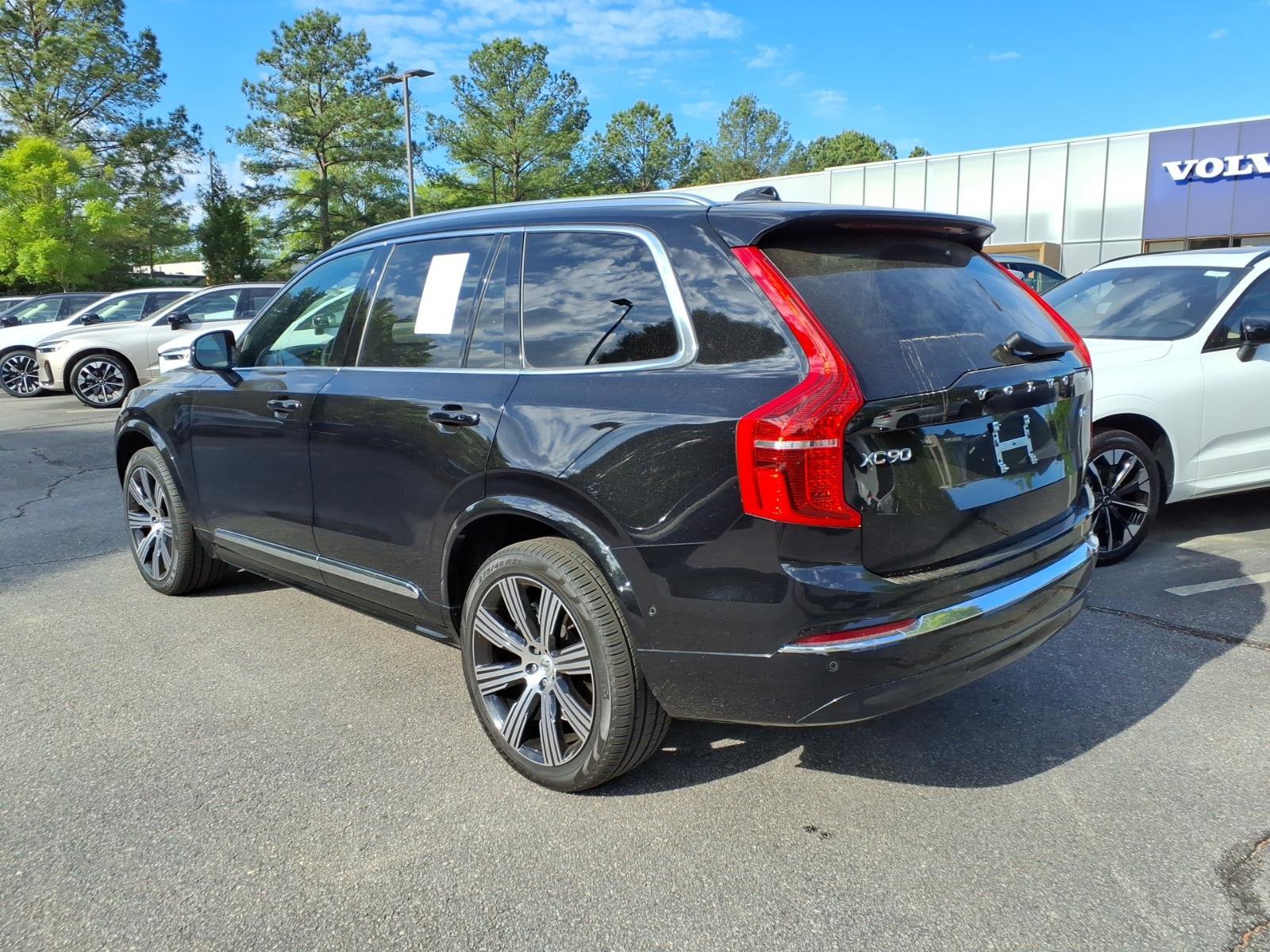 Certified 2023 Volvo XC90 B6 Ultimate w/ Lounge Package AWD/4WD image 7