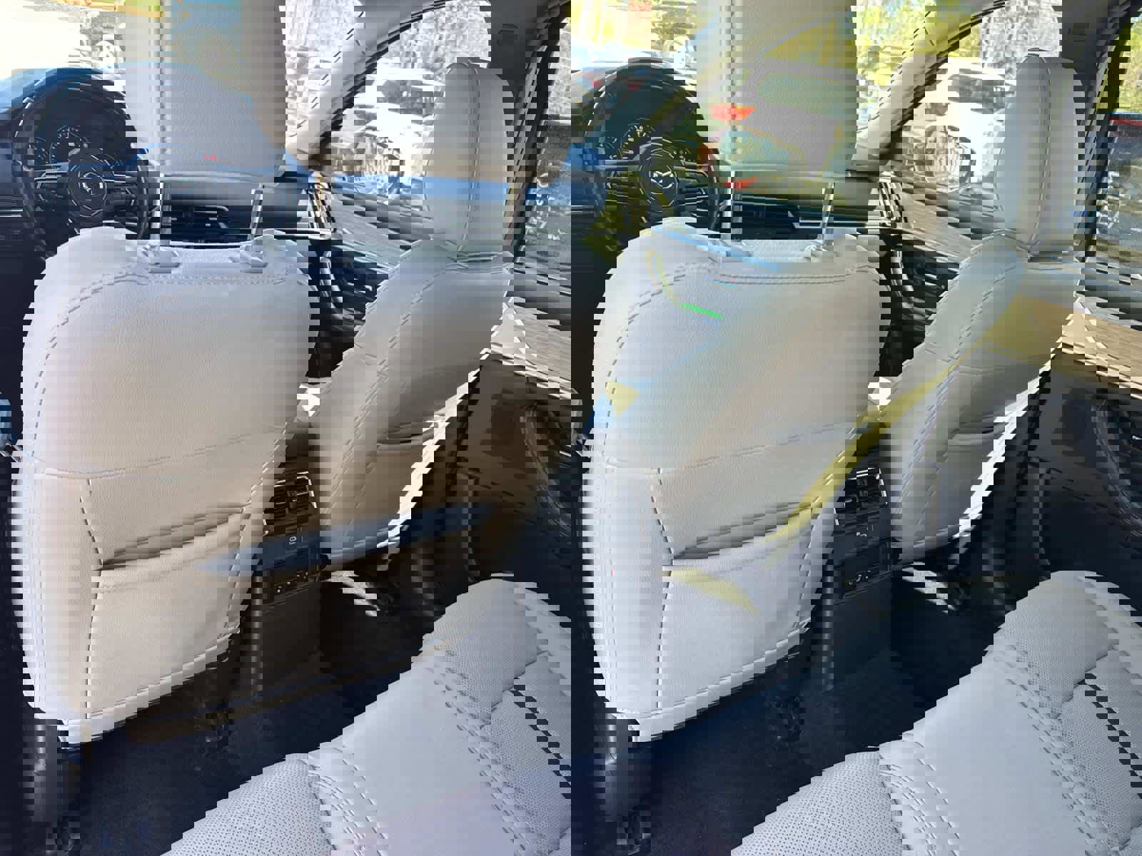 Used 2024 MAZDA CX-90 3.3 Turbo w/ Preferred Package image 13