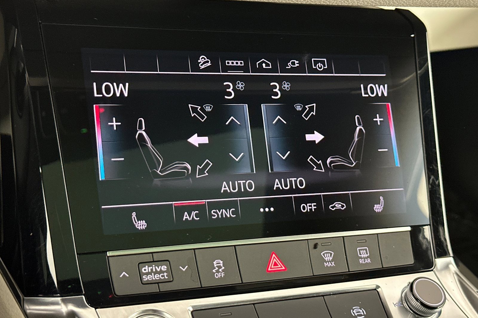 Certified 2023 Audi e-tron Premium w/ Convenience Plus Package AWD/4WD image 20