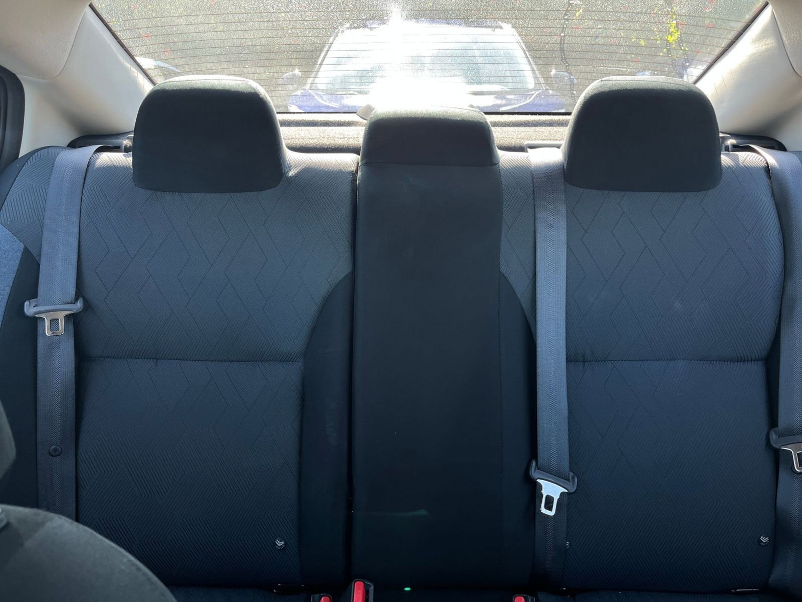 Used 2025 Nissan Versa SV FWD image 38