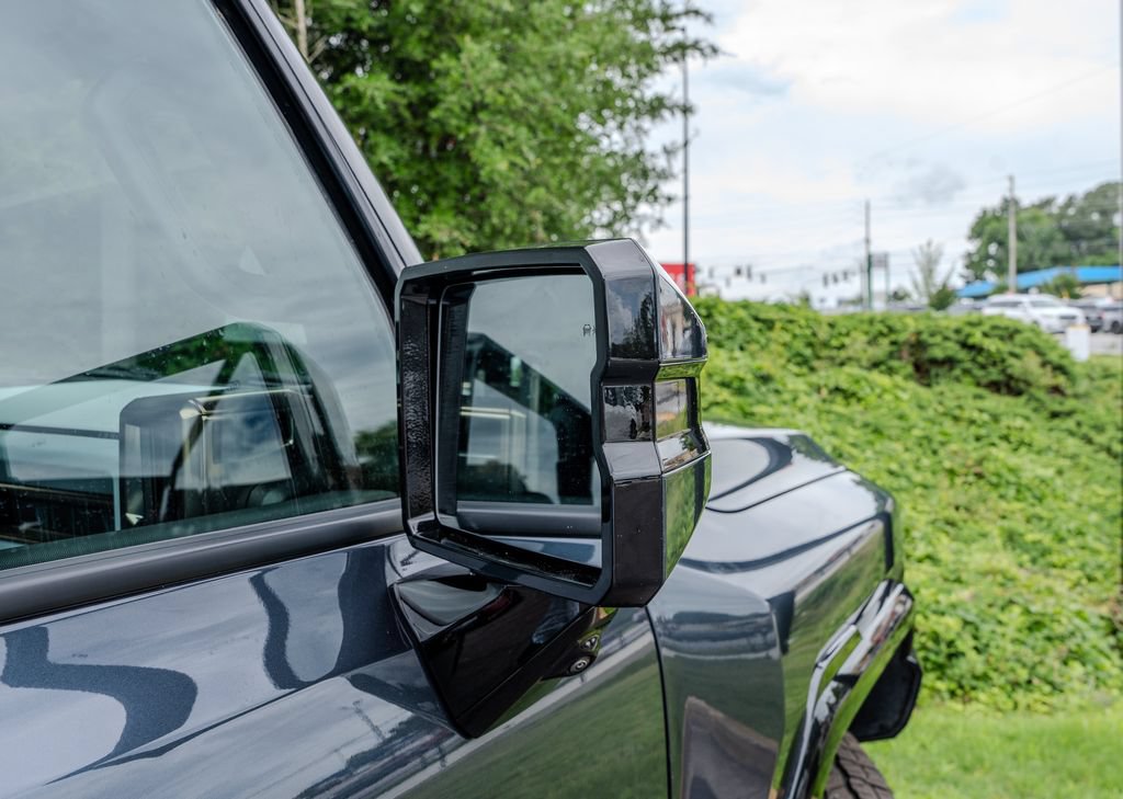 Used 2025 GMC Hummer EV 3X AWD/4WD image 30
