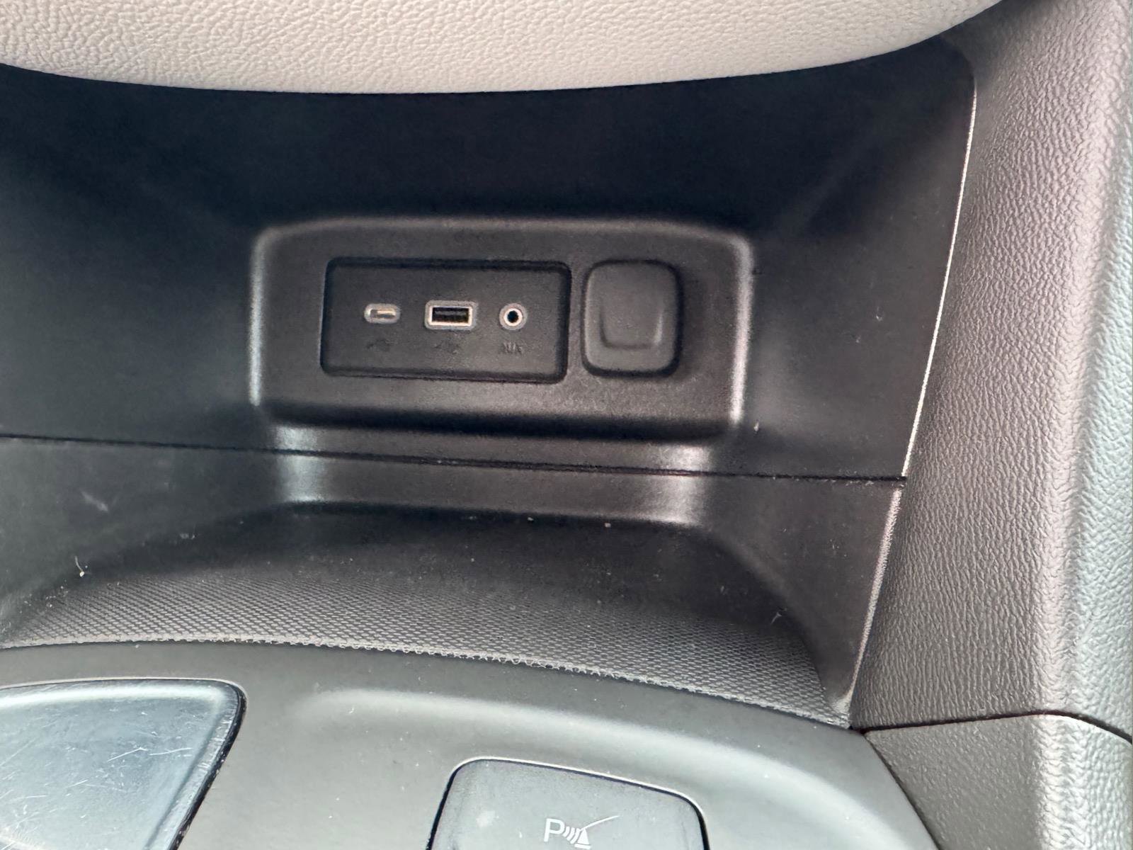 Used 2023 Chevrolet Equinox LT image 22