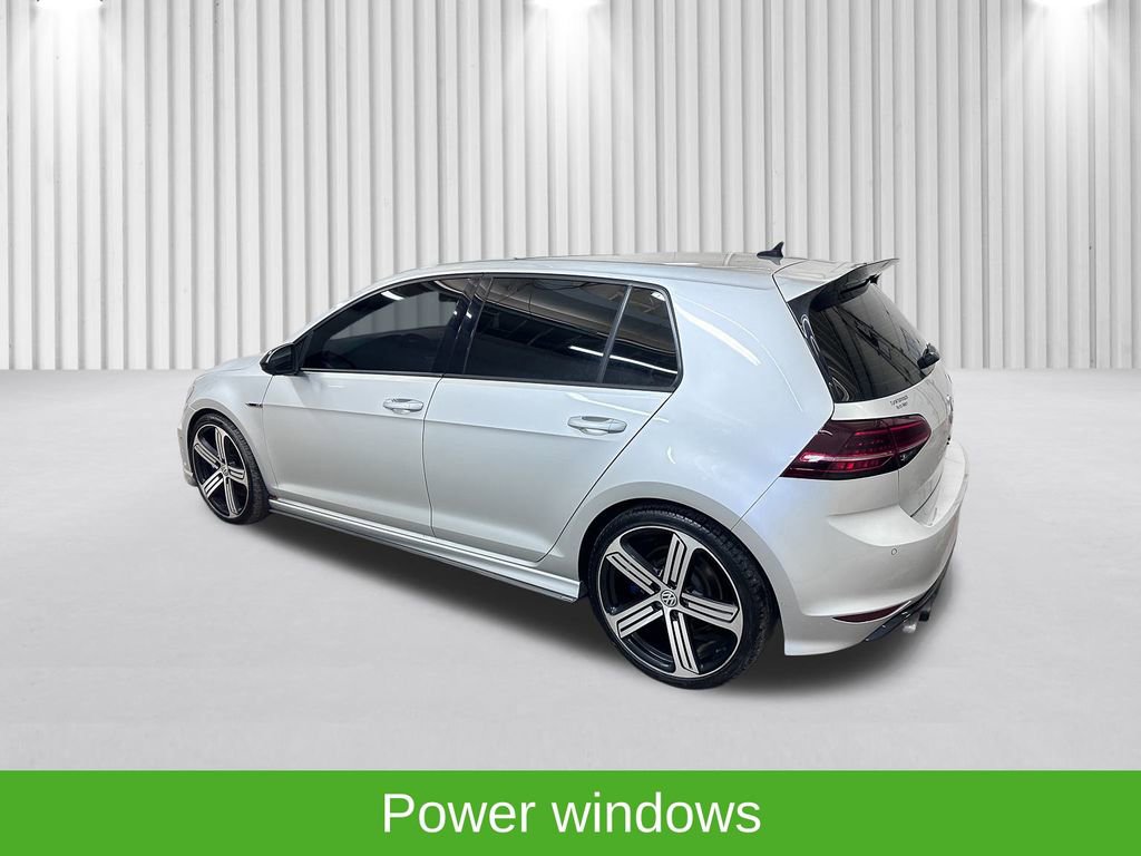 Used 2016 Volkswagen Golf 4-Door image 10