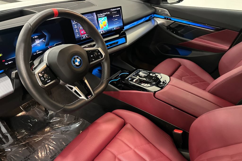 Used 2025 BMW i5 M60 w/ Premium Package AWD/4WD image 10