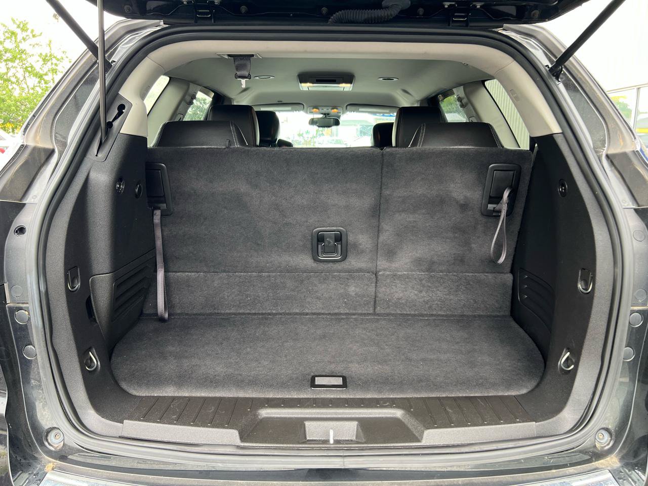 Used 2015 Chevrolet Traverse LTZ w/ LPO, 'HIT The Road' Package AWD/4WD image 13