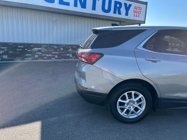 Used 2023 Chevrolet Equinox LT w/ Driver Convenience Package AWD/4WD image 13