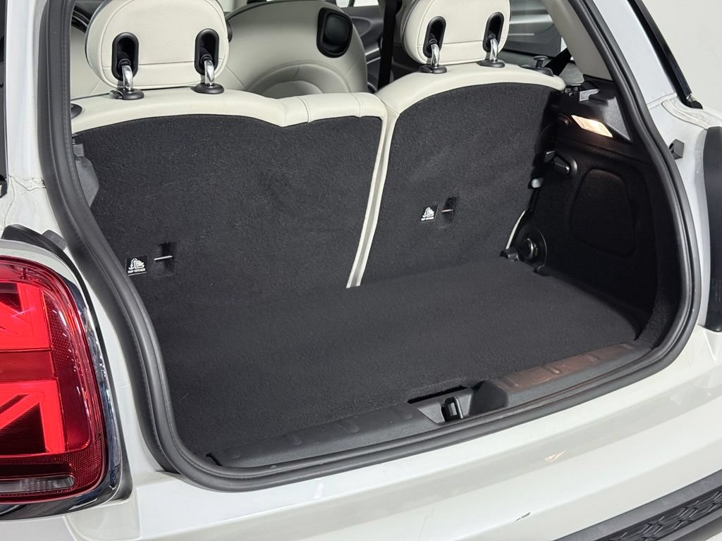 Used 2024 MINI Cooper S w/ Signature Upholstery Package FWD image 29