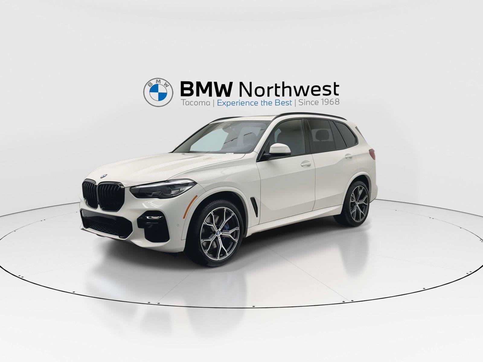 Used 2023 BMW X5 xDrive40i w/ M Sport Package AWD/4WD image 9