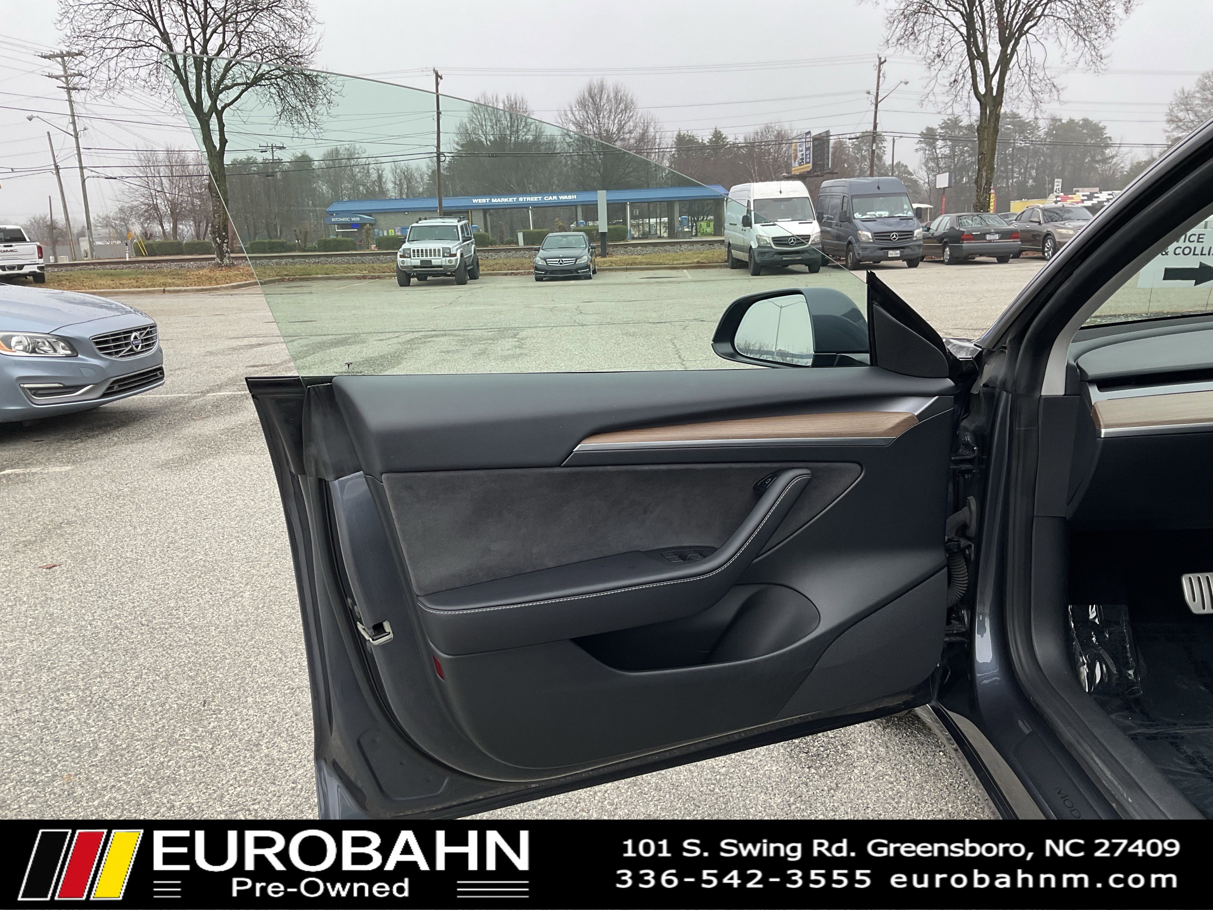 Used 2023 Tesla Model 3 Performance image 9