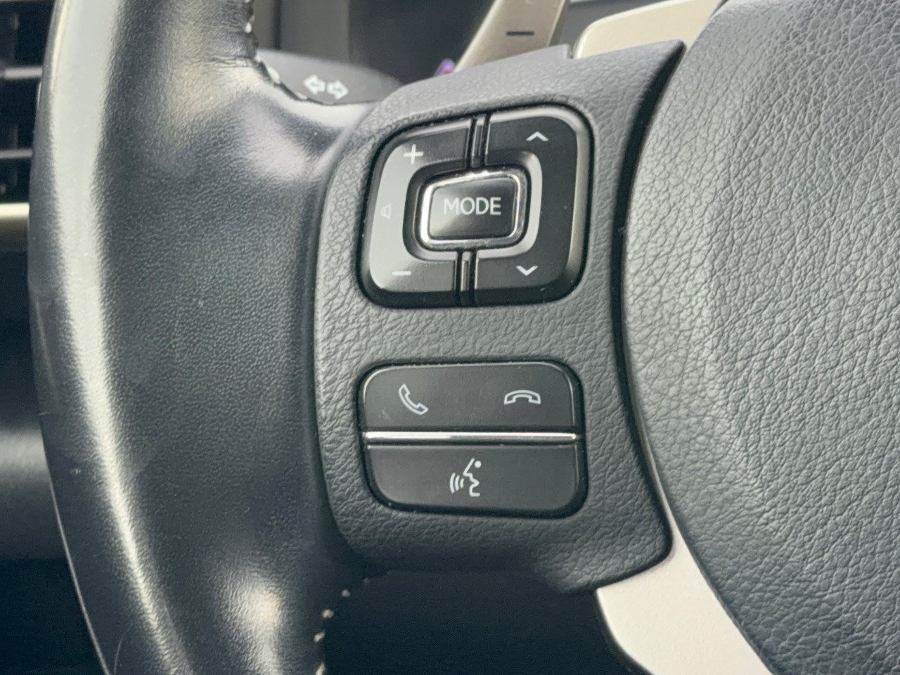 Used 2020 Lexus IS 300 w/ Accessory Package 2 RWD image 18