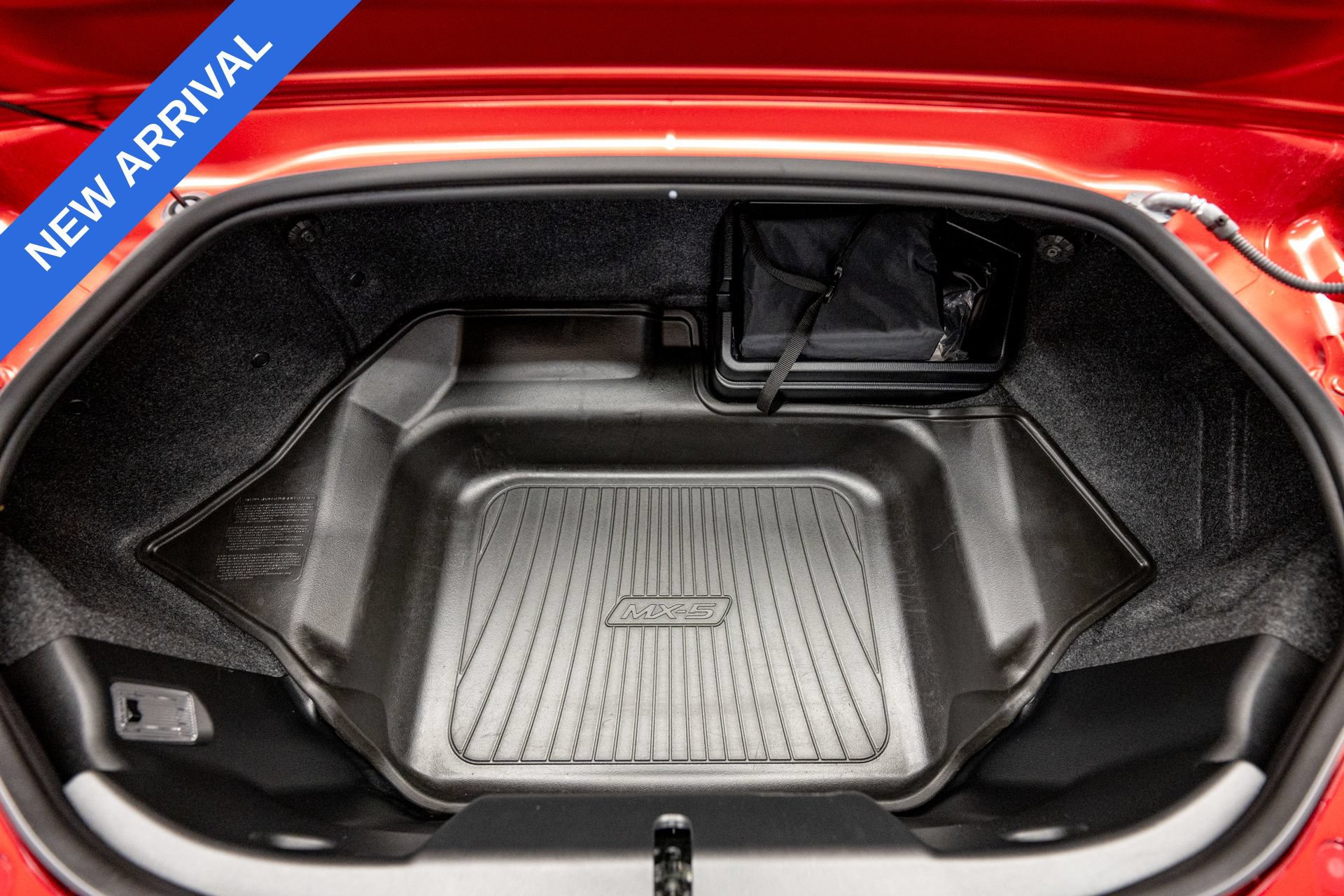 Used 2024 MAZDA MX-5 Miata RF Grand Touring RWD image 30