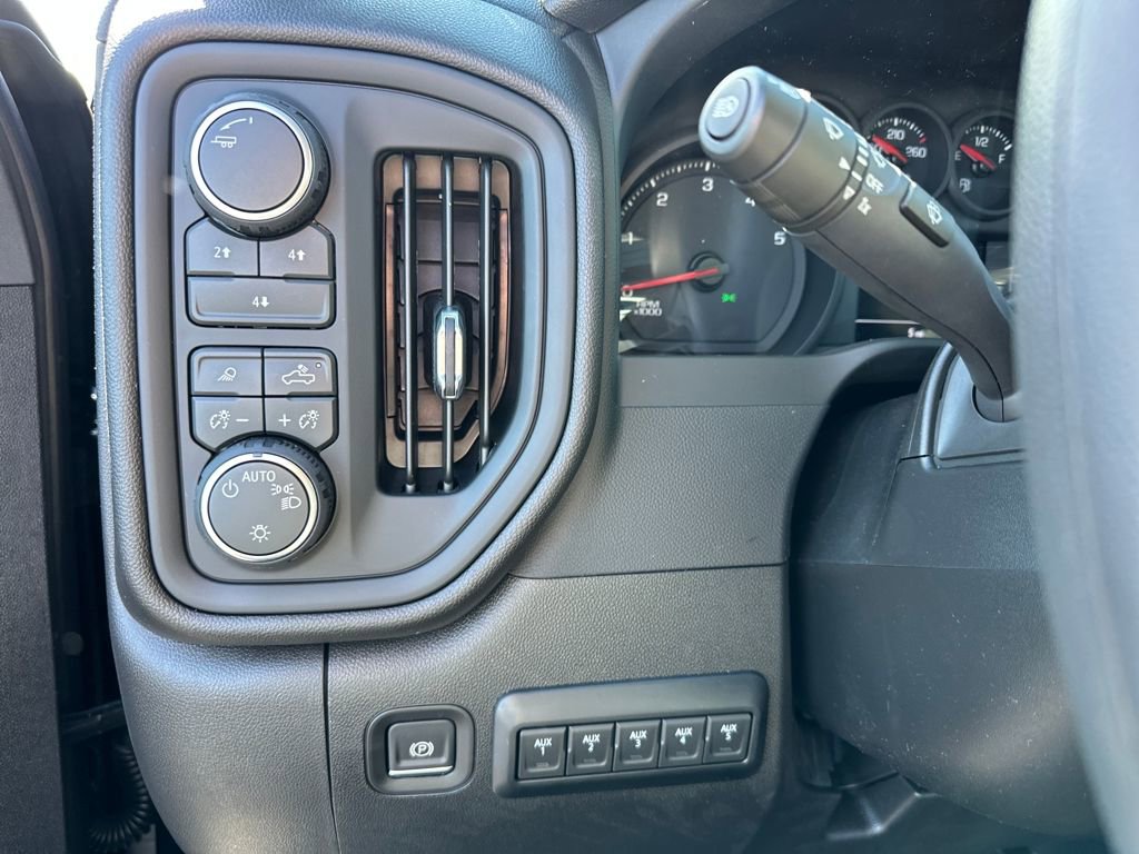New 2026 Chevrolet Silverado 2500 Custom w/ Custom Value Package image 18