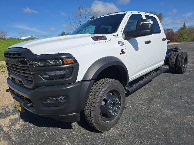 New 2026 RAM 5500 Tradesman AWD/4WD image 3