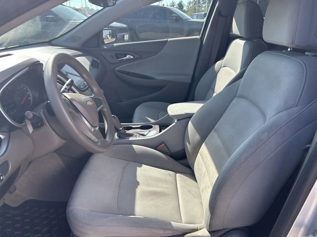 Used 2019 Chevrolet Malibu LS FWD image 32