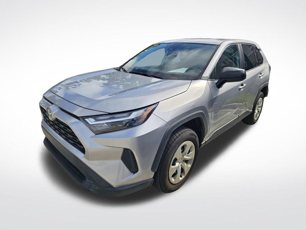Used 2023 Toyota RAV4 LE FWD image 10