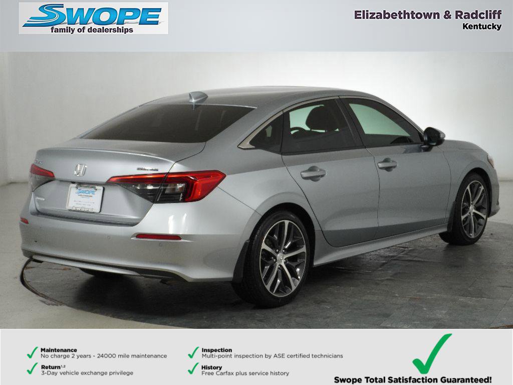 Used 2022 Honda Civic Touring image 3