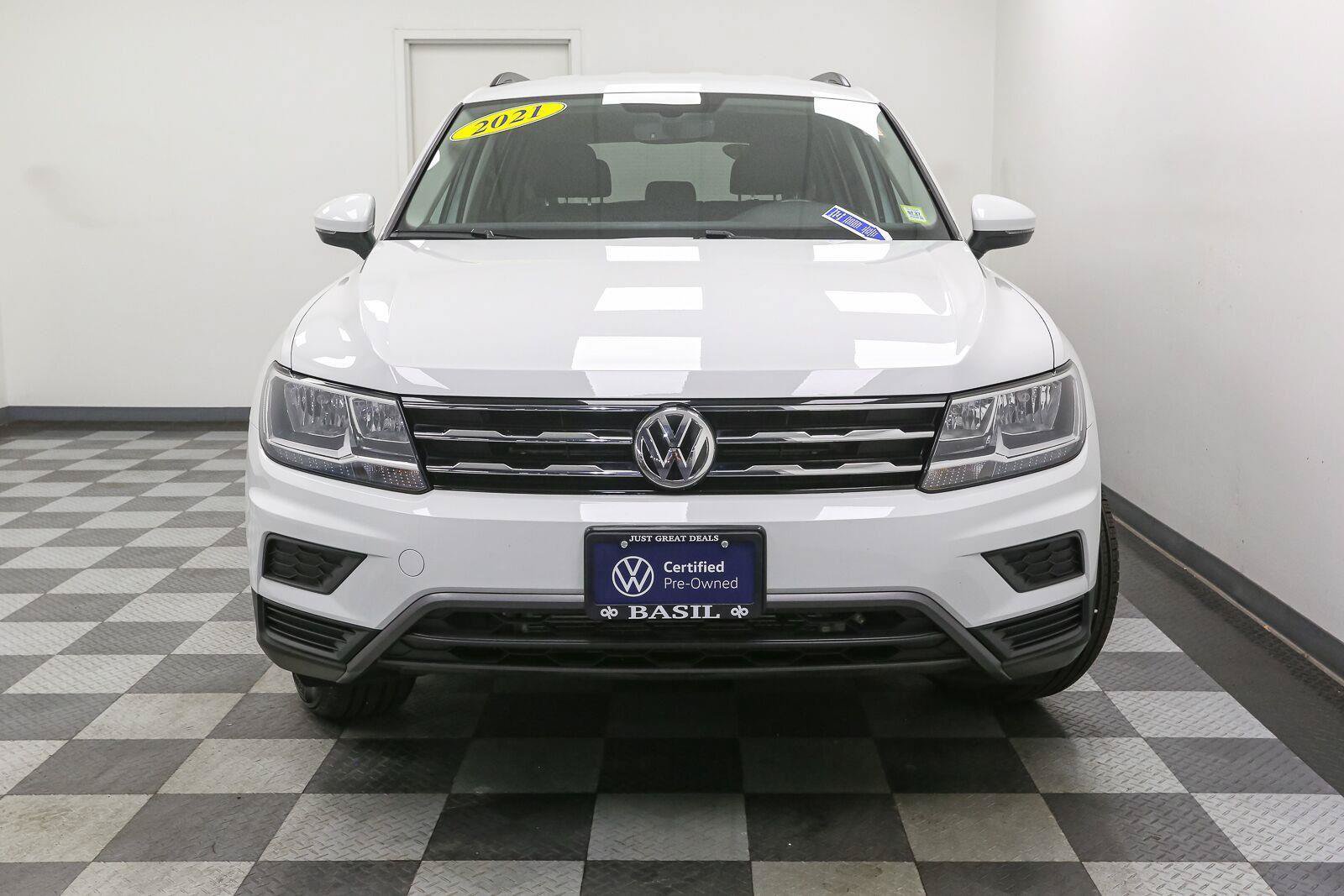 Certified 2021 Volkswagen Tiguan SE AWD/4WD image 4