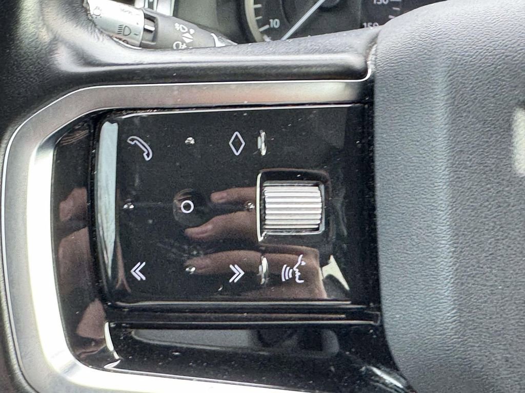Used 2021 Land Rover Discovery Sport S image 16