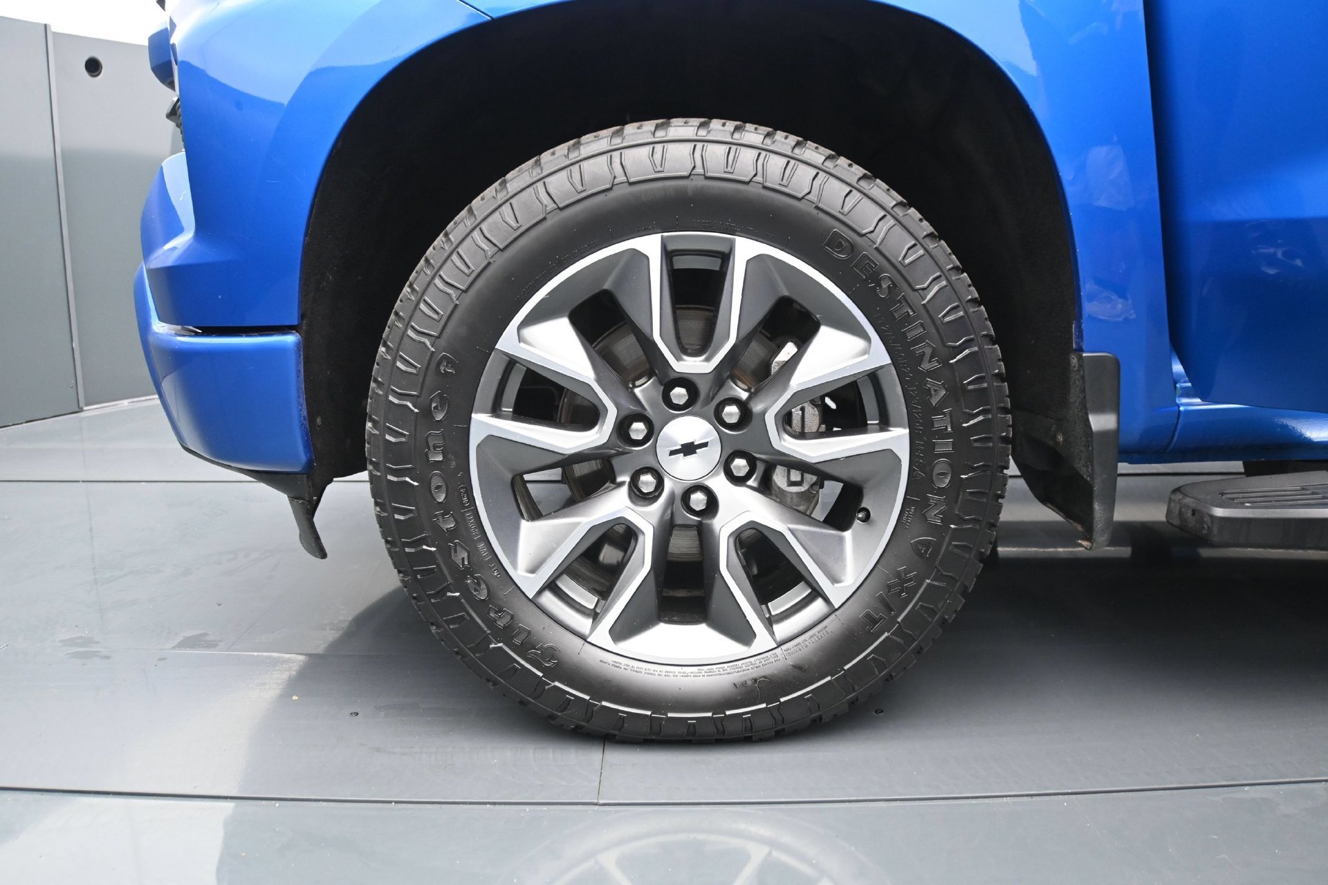 Used 2023 Chevrolet Silverado 1500 RST AWD/4WD image 27