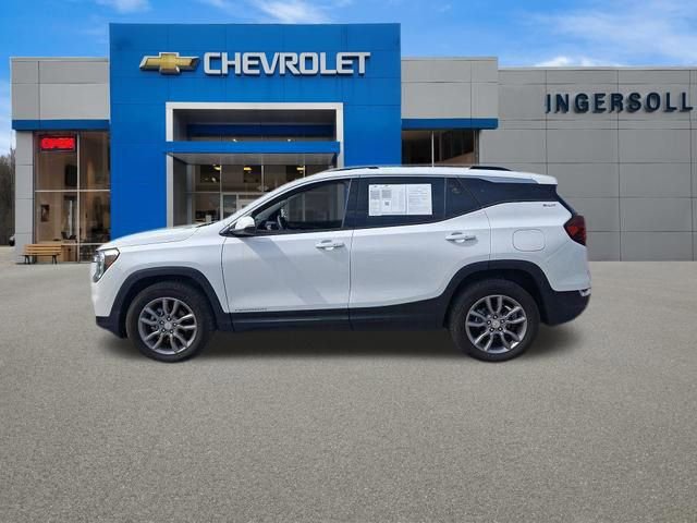 Used 2024 GMC Terrain SLT image 36