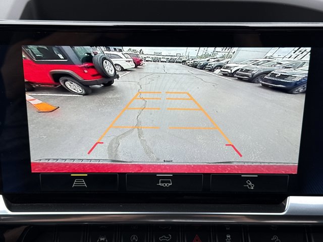 Used 2026 Chevrolet Silverado 1500 LT Trail Boss w/ Convenience Package II AWD/4WD image 9