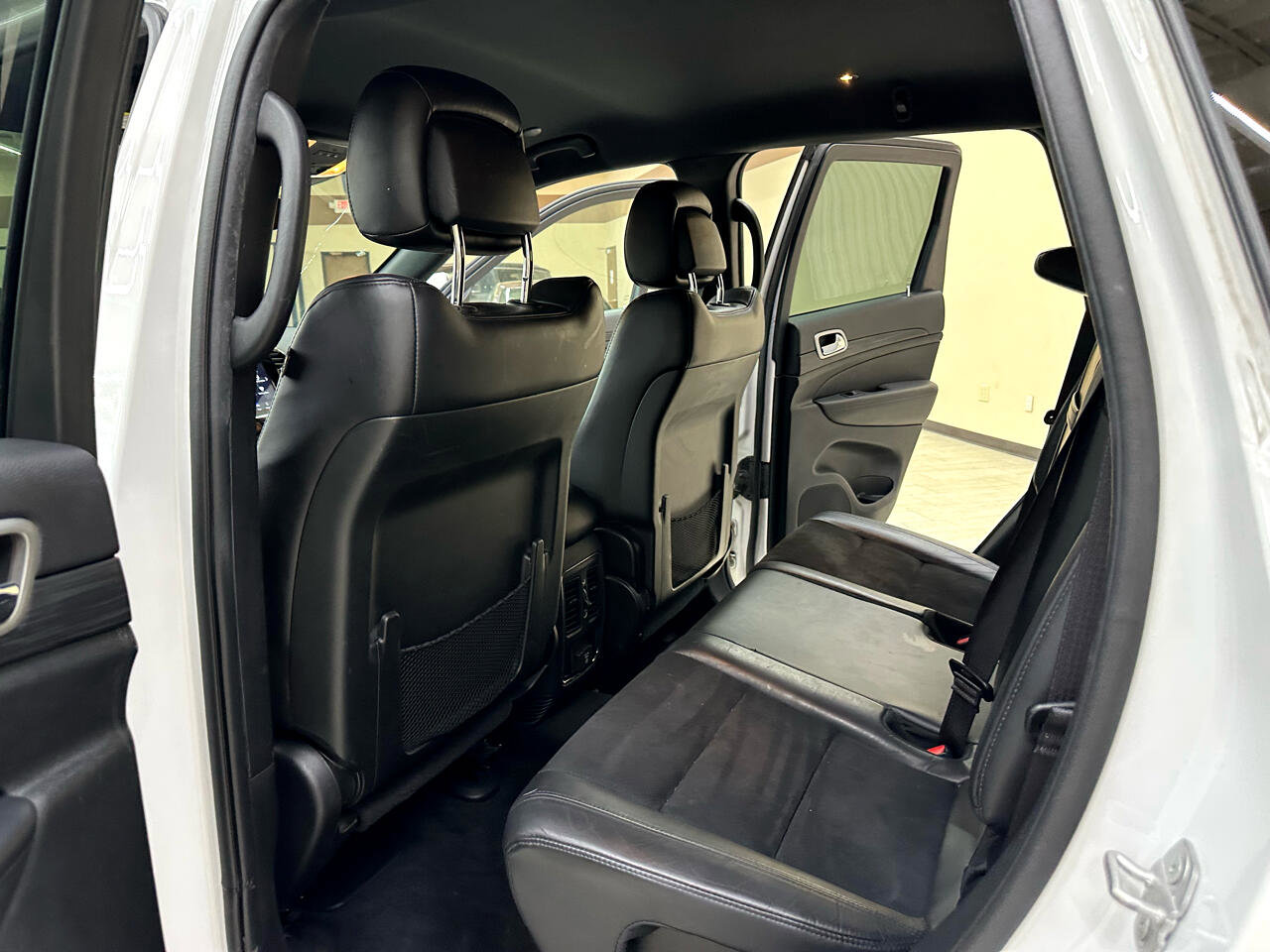 Used 2022 Jeep Grand Cherokee Laredo X image 35