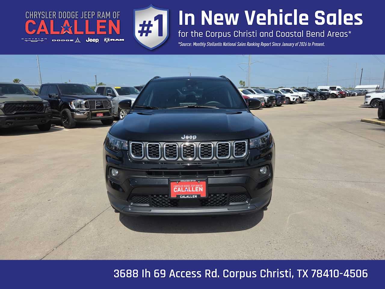 Used 2025 Jeep Compass Latitude w/ Sun & Sound Group AWD/4WD image 14