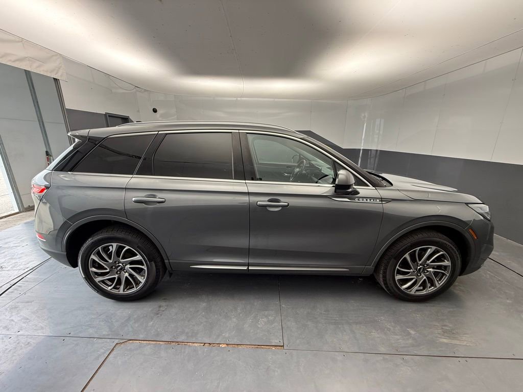 Used 2022 Lincoln Corsair AWD w/ Equipment Group 101A image 13