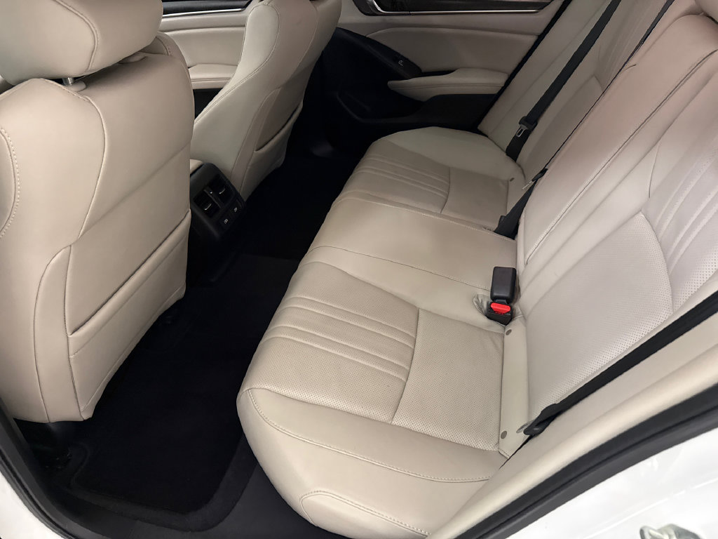 Used 2021 Honda Accord EX-L image 16