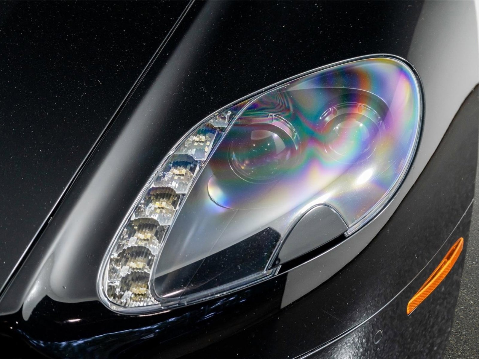 Used 2015 Aston Martin V8 Vantage GT image 23