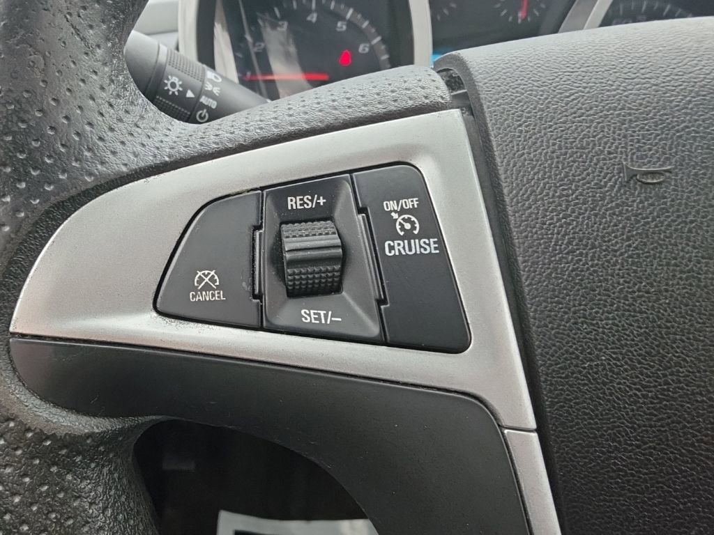Used 2016 Chevrolet Equinox LT image 9
