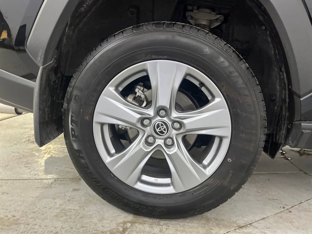 Used 2025 Toyota RAV4 LE image 17