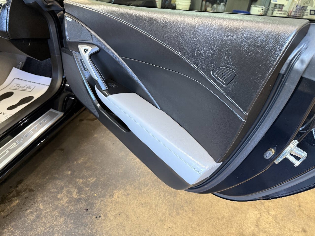 Used 2017 Chevrolet Corvette Stingray Coupe RWD image 39