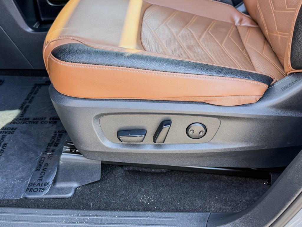 Certified 2025 Nissan Pathfinder Platinum w/ Cargo Package image 19