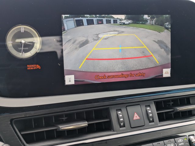 Used 2025 Lexus ES 350 w/ Premium Package FWD image 30