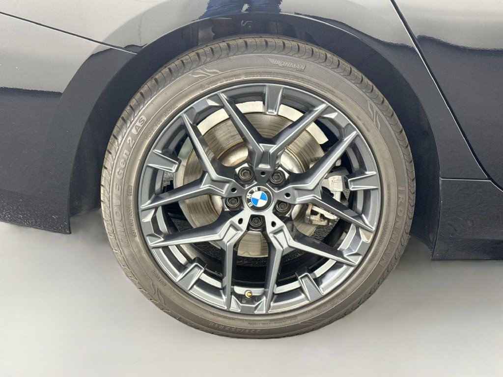 Used 2026 BMW 330i xDrive Sedan AWD/4WD image 32