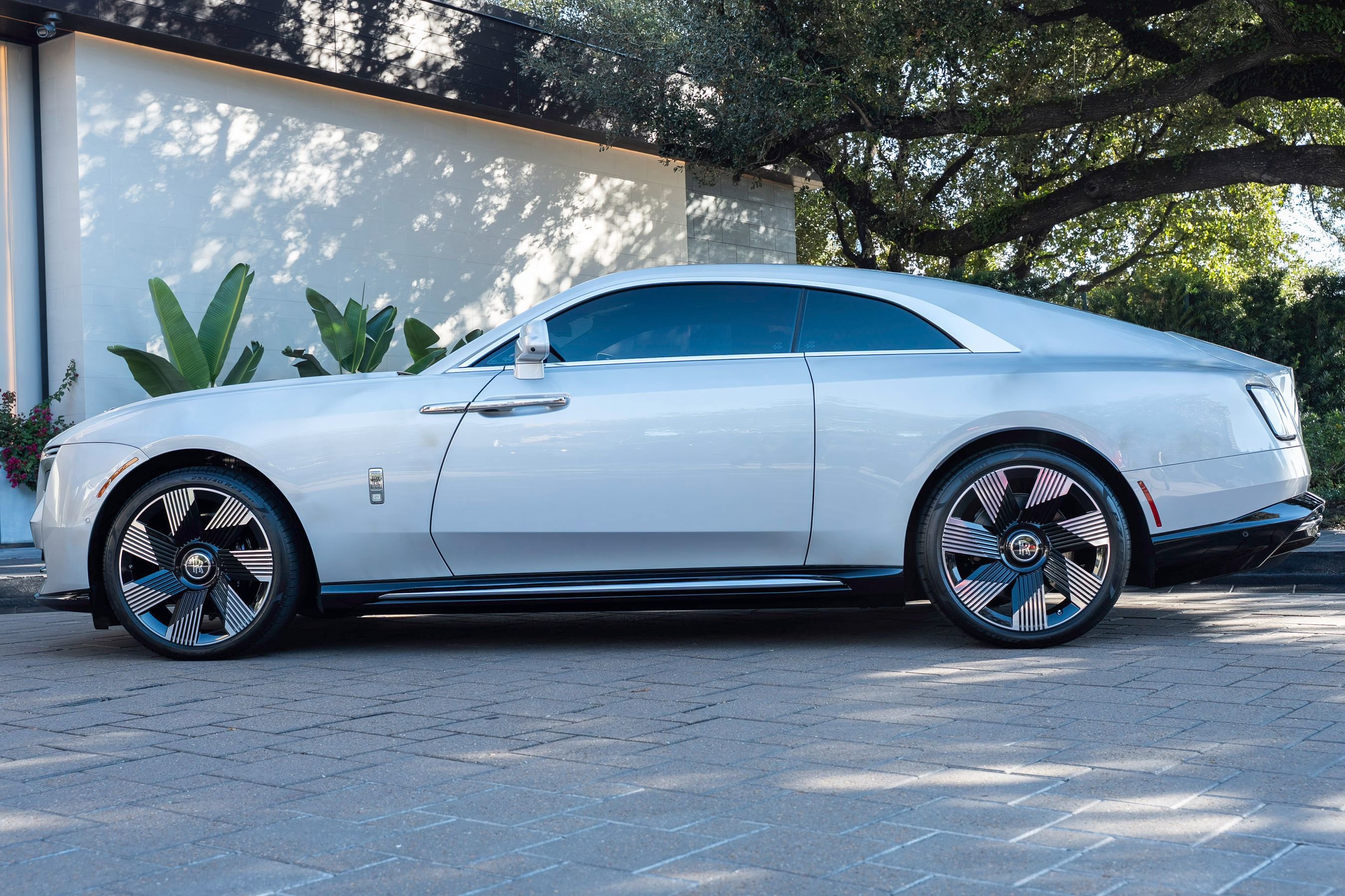 Used 2024 Rolls-Royce Spectre w/ Spectre Launch Package AWD/4WD image 49
