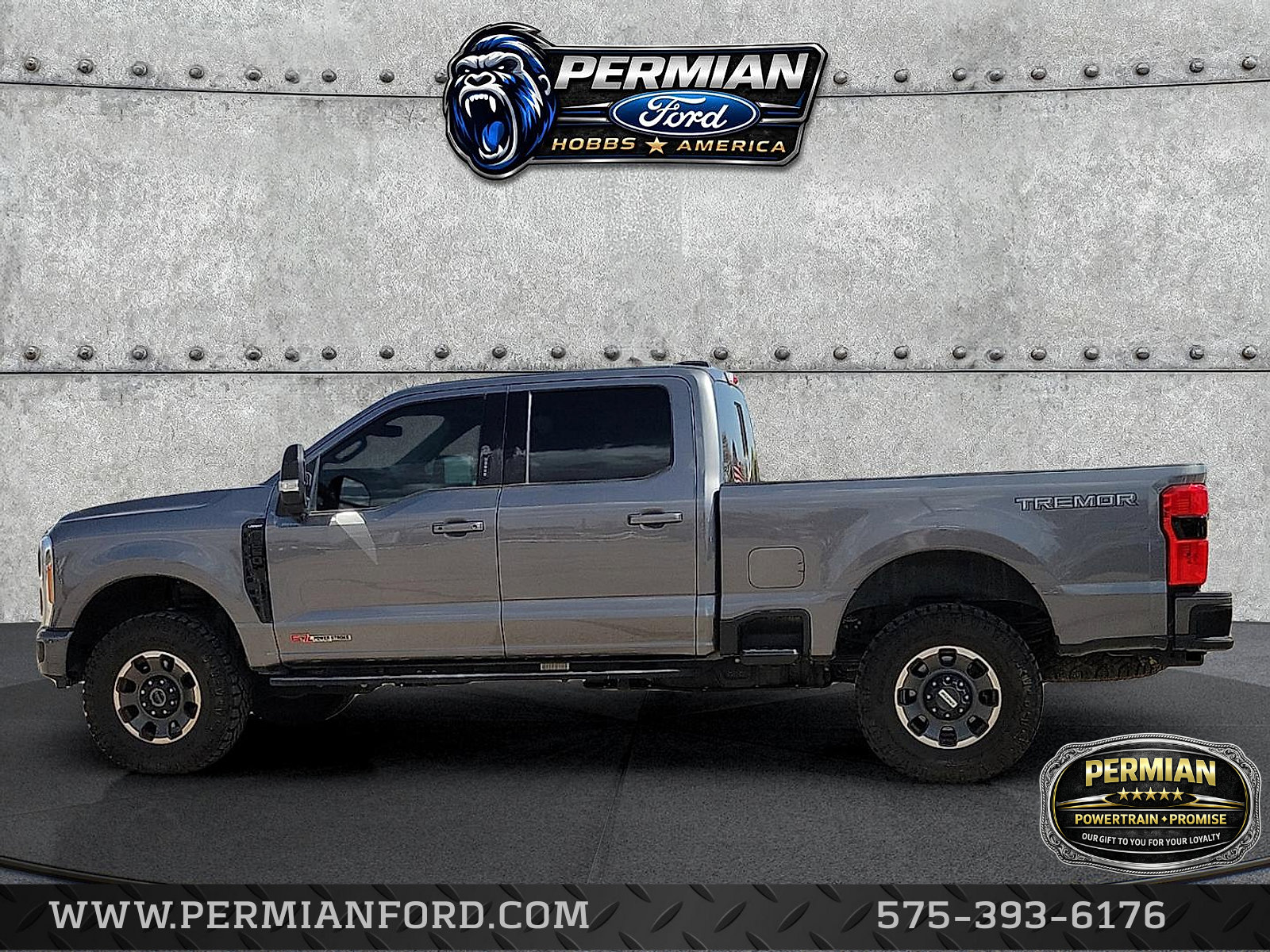 Used 2023 Ford F250 Lariat w/ Lariat Ultimate Package AWD/4WD image 2