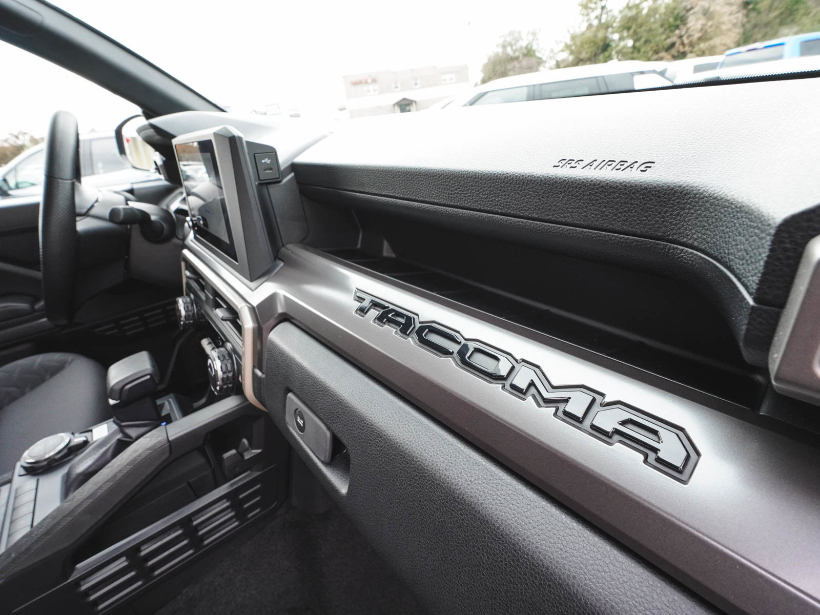 Used 2025 Toyota Tacoma SR5 image 40