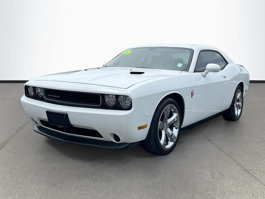 Used 2014 Dodge Challenger SXT w/ Super Sport Group (SS/T) RWD image 3