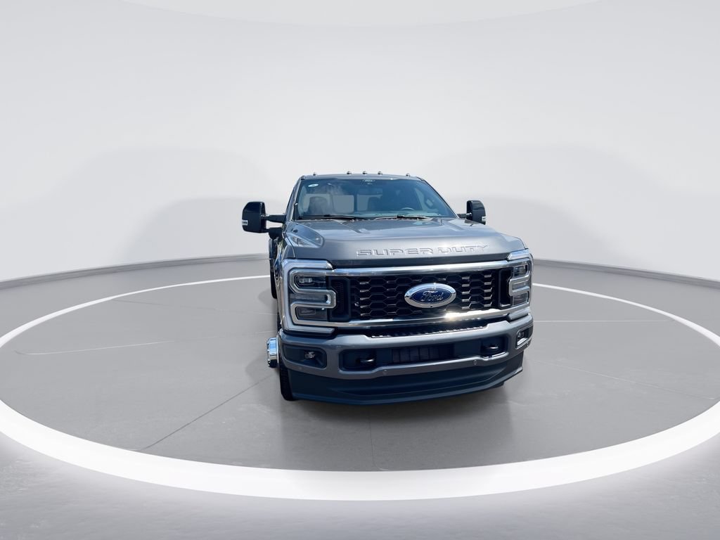 New 2026 Ford F350 Platinum AWD/4WD image 3