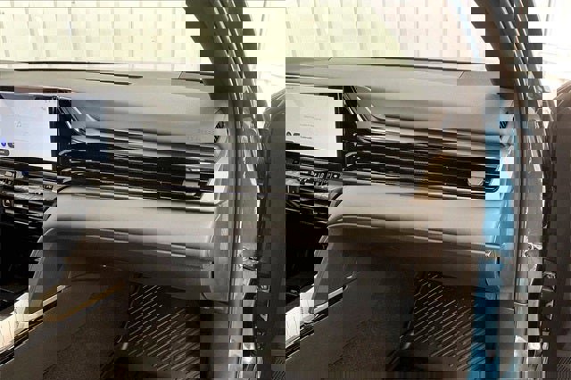 Used 2025 Toyota Camry XSE w/ Premium Plus Package image 18