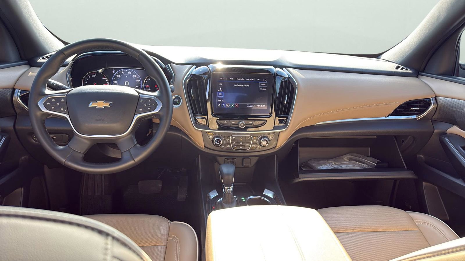 Used 2023 Chevrolet Traverse Premier image 22