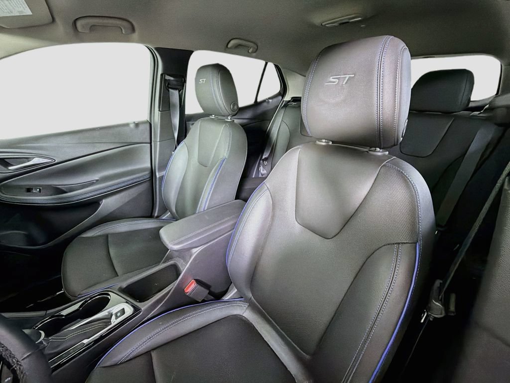 Used 2025 Buick Encore GX Sport Touring FWD image 14
