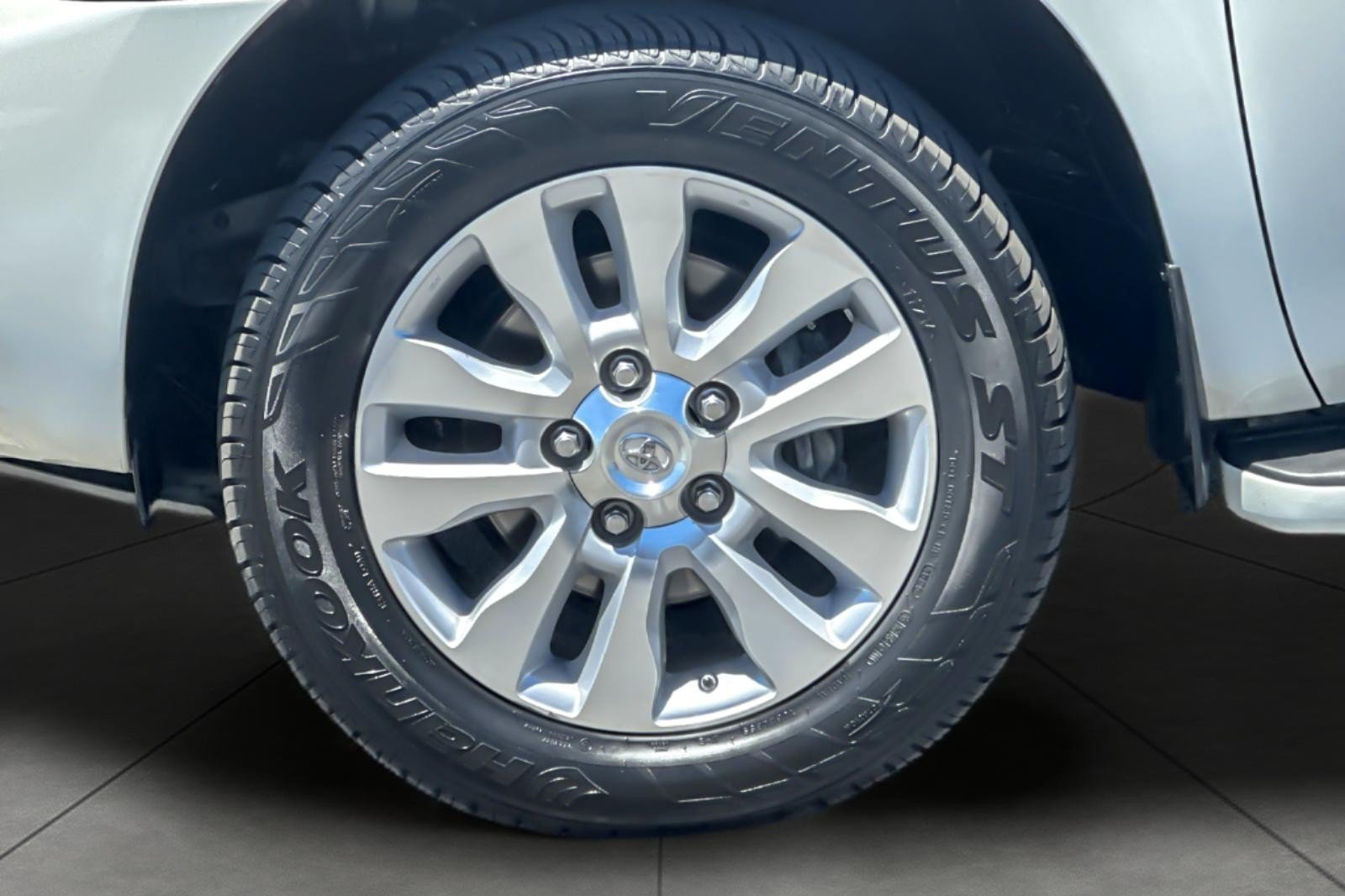 Certified 2016 Toyota Sequoia Platinum AWD/4WD image 27