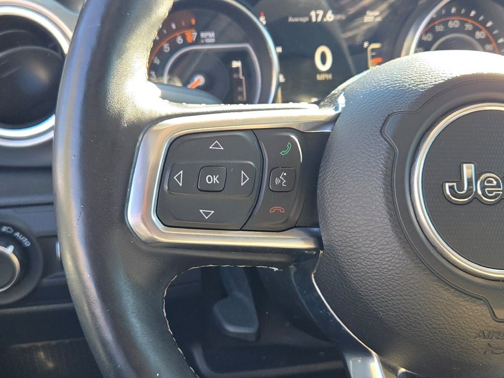 Used 2018 Jeep Wrangler Unlimited Sahara w/ Cold Weather Group image 30