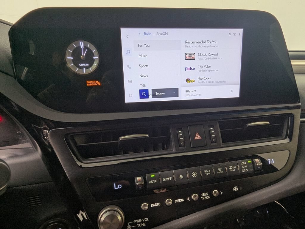 Used 2024 Lexus ES 350 F Sport w/ Accessory Package (Z2) FWD image 27