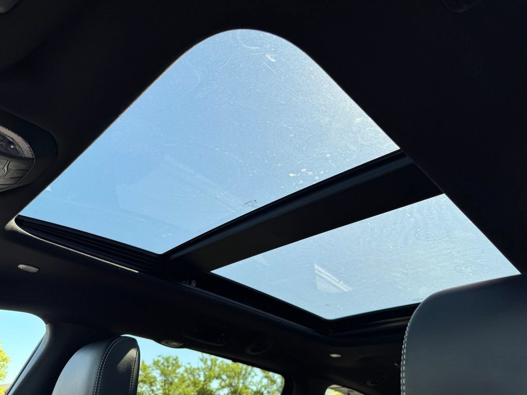 New 2027 Chrysler Pacifica Limited FWD image 32