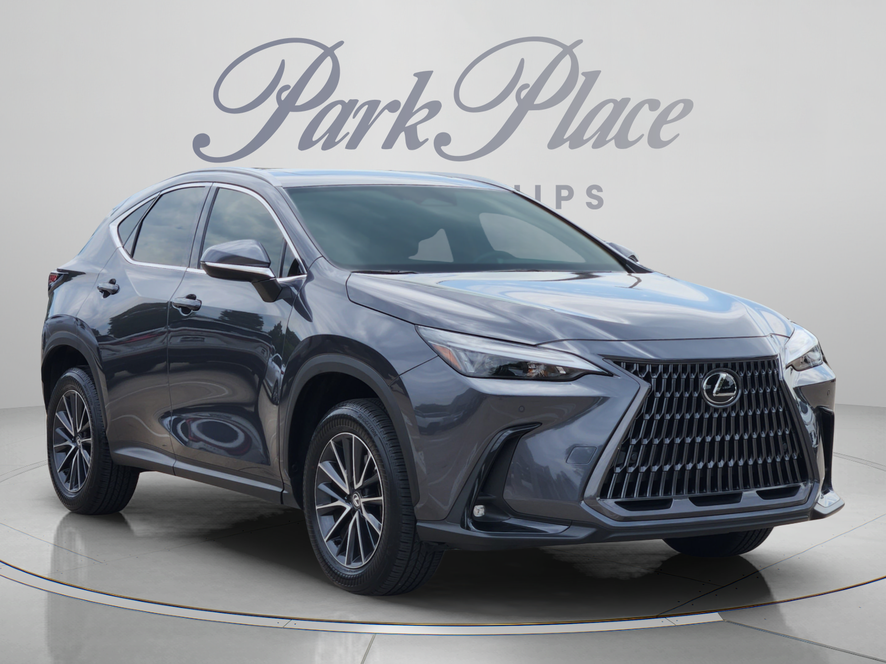 Certified 2025 Lexus NX 250 FWD w/ Accessory Package (Z1) image 4